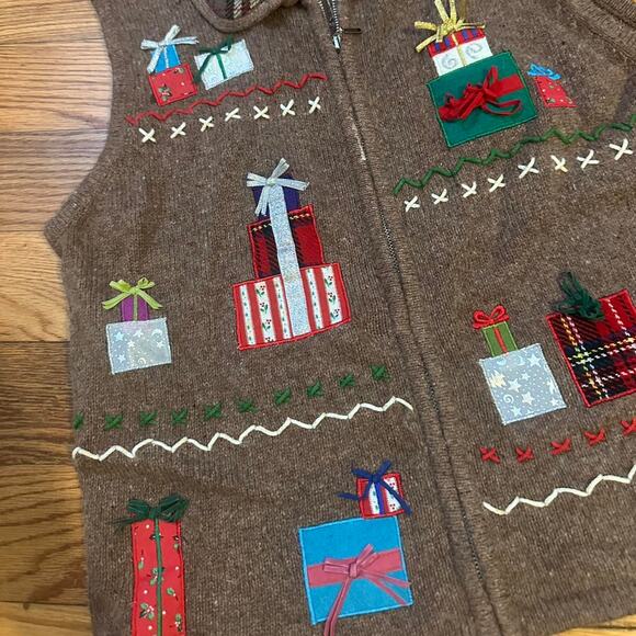 Christmas Vintage brown fleece zip up sweater - Picture 5 of 7